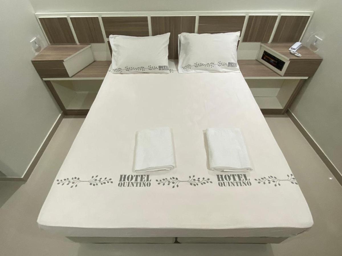 Quarto Superior com Cama King-size
